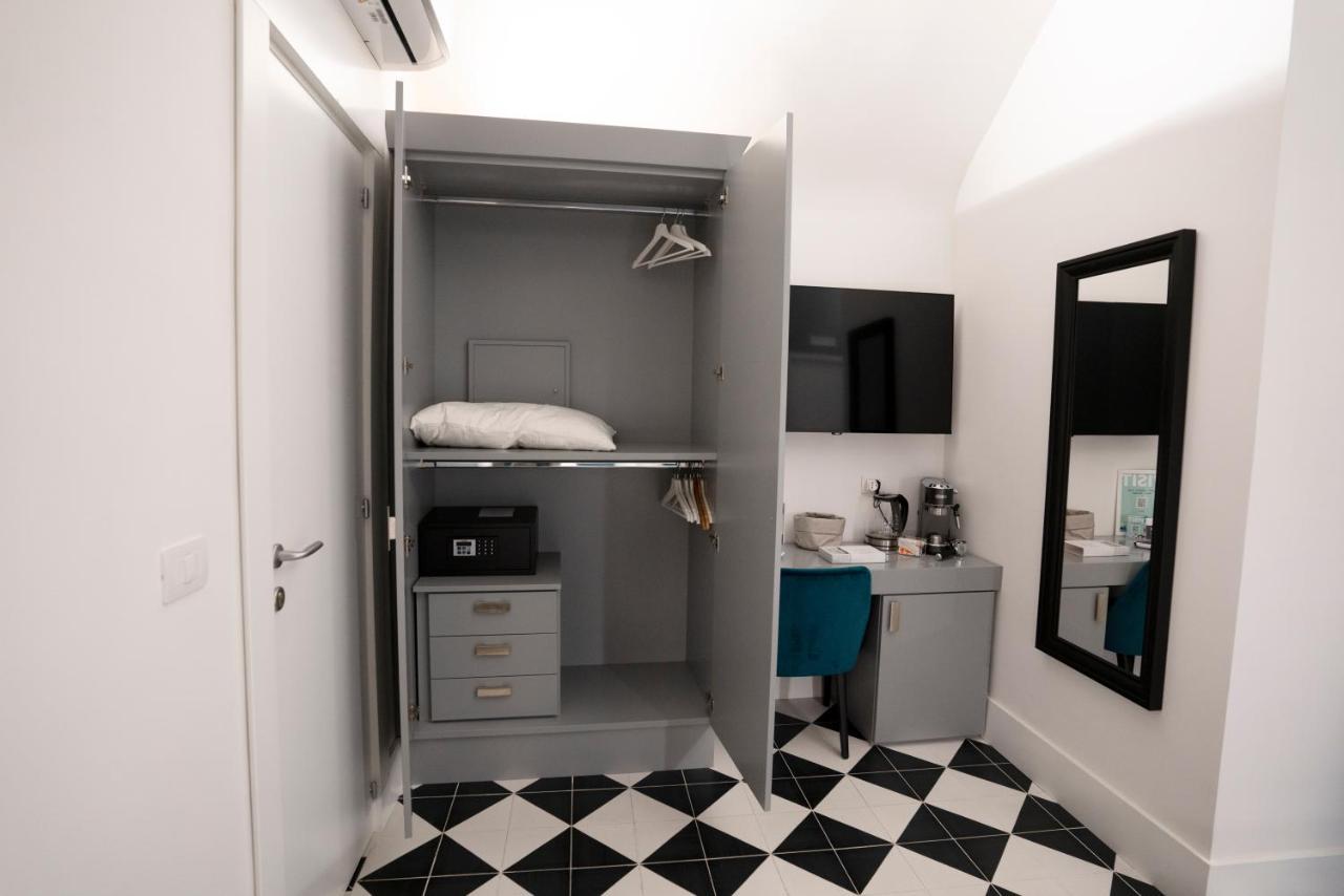 Pulcinella Suite Neapel Exteriör bild